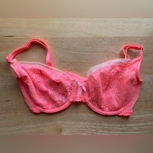 Victoria’s Secret unlined demi lace bra